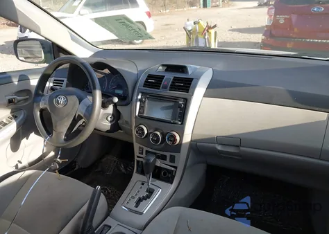 2013 Toyota Corolla Le z USA, uszkodzony, nr VIN 5YFBU4EE0DP128338